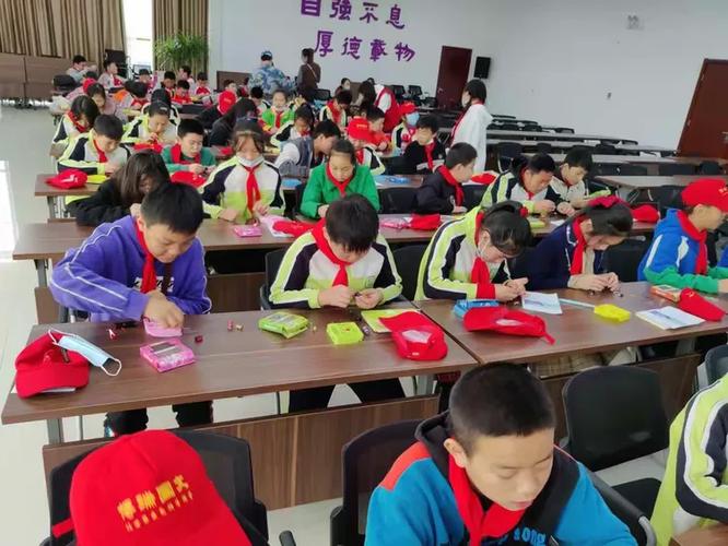 电磁感应diy科学小实验,既锻炼了同学们的动手操作能力,也学习到了同